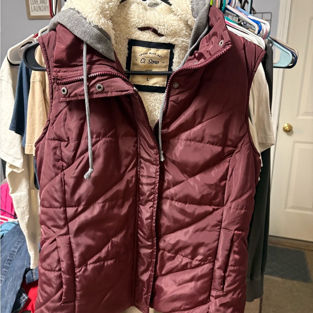 Ci Sono Maroon Hooded Puffer Vest
